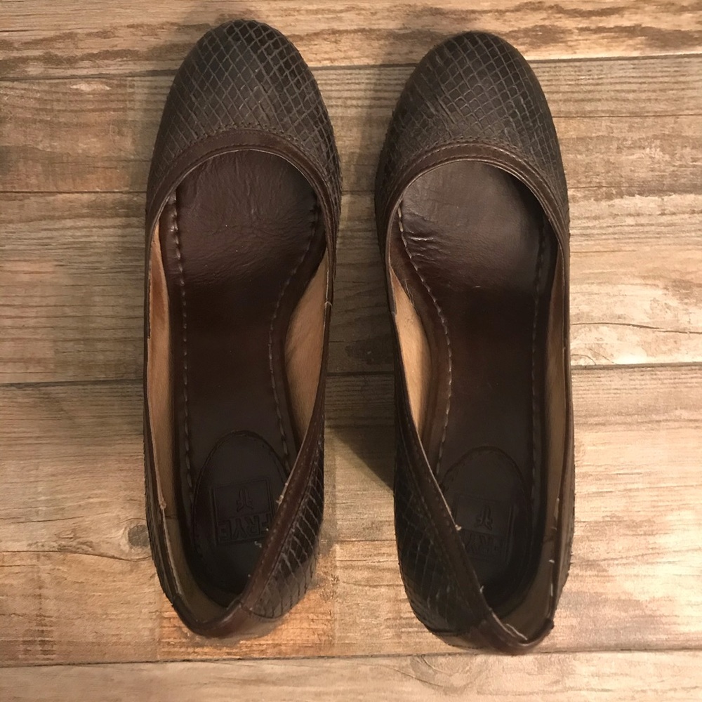 Frye leather pumps - dark brown size 9.5